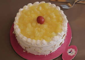 Pineapple Cake