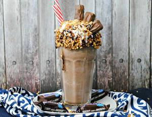 Snickers Shake Large (500ml)