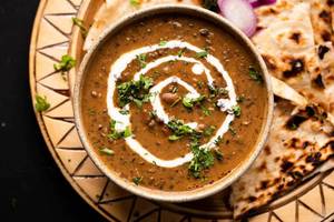 Dal Makhani With 2 Laccha Partha