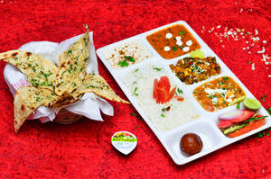 Executive Veg Thali(Paneer Curry + Dry Veg + Dal Makhani + Rice + Laccha Paratha 2  Or Mini Naan 2 + Sweet + Mouth Freshener Pickle)