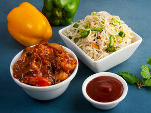 Vegetable Noodles With Gobi Manchurian