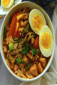 Chicken Khao Suey