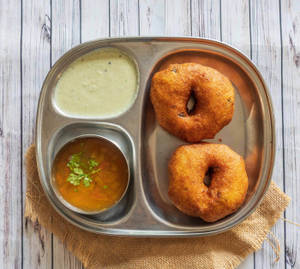 Medu Vada Sambar 