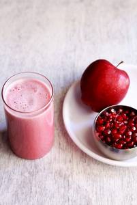 Apple Anar Juice 300 Ml