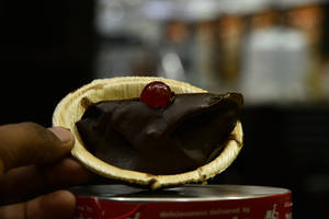 Chocolate Beeda