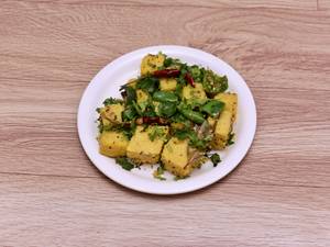 Vati Dal Fry Khaman (Fry Surti Khaman)