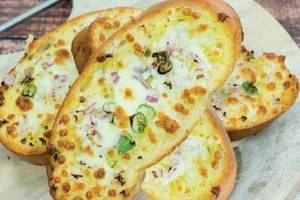 Supreme Garlic Bread