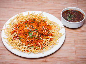 Veg Triple Schezwan Rice/ Noodles