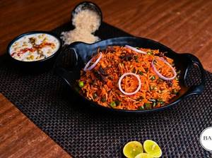 Veg Biryani With Raita  