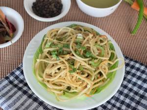 Veg Hakka Noodles