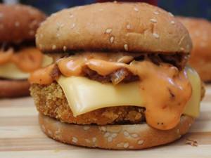 Paneer Makhani Burger