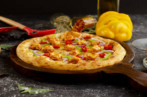 Tandoori Tikka Paneer Pizza