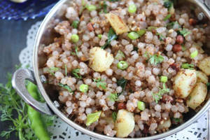 Sabudana Khichadi With Dahi