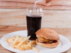 Aloo Tikki Burger Combo 