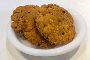 ONION MATHI (500 GM)