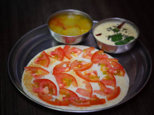 Tomato Uttapam