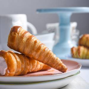 Vanilla Cream Roll