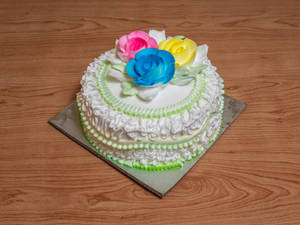 Fresh Vanilla Cake ( 1.5 lbs ) 680 gram