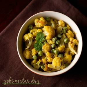 Gobhi Muttar Fry