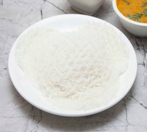 Idiyappam (3) With Coconut Milk