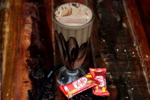 Special Kitkat Shake