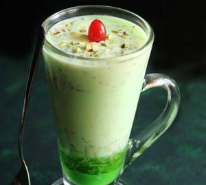 Kesar Pista Falooda