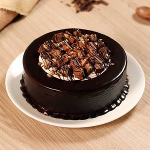 Chocolate Kit Kat Cake (1 Pound)