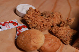 2 Pcs Chicken Combo + Mayonnaise Dip
