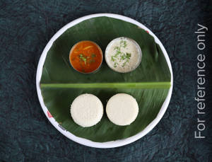 Steam Idli (With Sambar & Chutney)