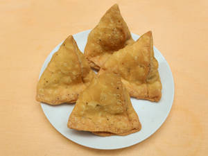 Samosa (2 pcs)