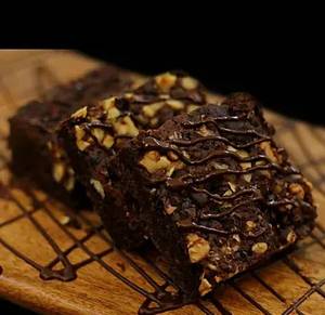 Choco Walnut Brownie ( 1 Pc ) 