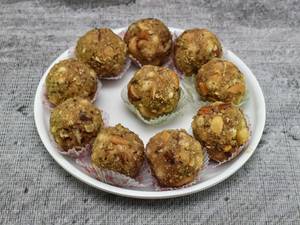 Gond Laddoo ghee
