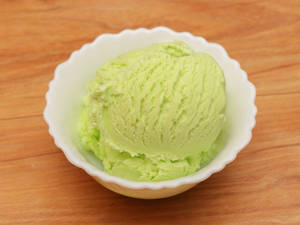 Green Pista Ice cream