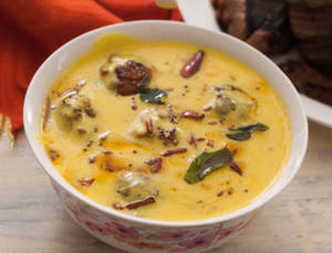 Kadhi Pakora