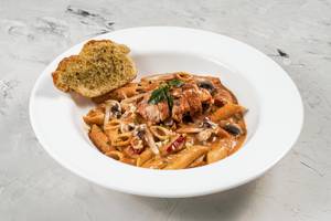 Chicken & Mushroom in Pink sauce