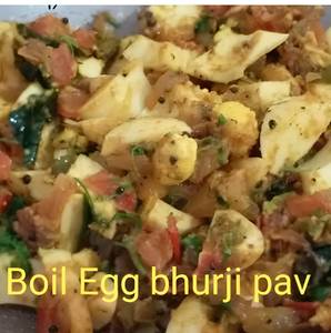 Boil Egg Bhurji Pav