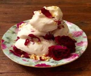 Vanila Ice Cream With Rose Syrup 150ml