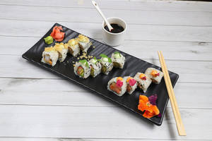 Non Veg Platter [12 Pieces]