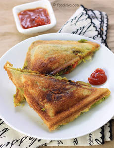 Vegtable cheese sandwich