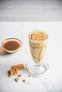 Caramel Parle G Milksahke