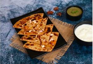 Paneer Onion Paratha Combo