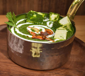 Lehsuni Palak Paneer