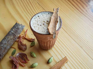 Masala Chai (servers 2-3, 250 Ml)