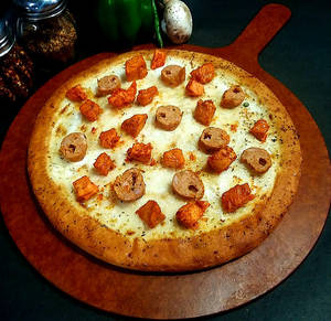 Chicken Dominator Pizza