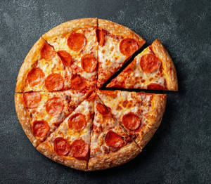 Happy Makhani Chicken Pizza