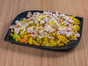 Poha With Shredded Chicken And Exotic Veggies