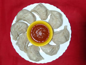 Chicken Steam Momos (8 Pcs)
