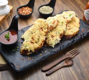 Cheese Garlic   B r e a d 