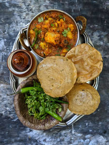 Puri Sabzi Meal