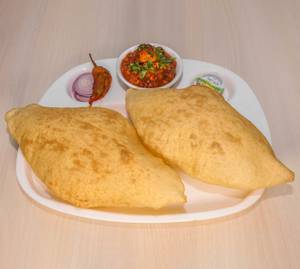 Chole Bhature [2 Bhature]